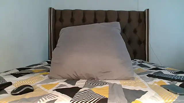 CHOCKYCHOCX2 online show from December 2024 04:20:02 AM