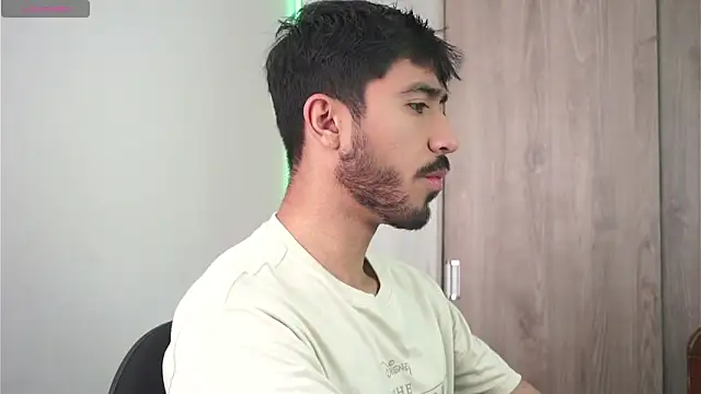 dam0n fr0st online show from December 2024 02:30:01 PM