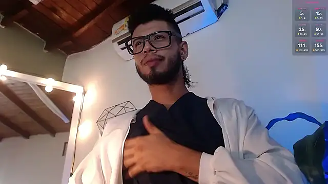 Snapshot of Colby_brown03 chatting on January 2026 07:04:02 PM Colby brown03 online show from January 2026 07:04:02 PM