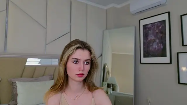 Snapshot of MarybethSnow chatting on January 2025 04:10:01 PM MarybethSnow online show from January 2025 04:10:01 PM