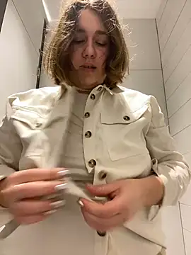 SuzieMurray online show from December 2024 09:19:02 AM