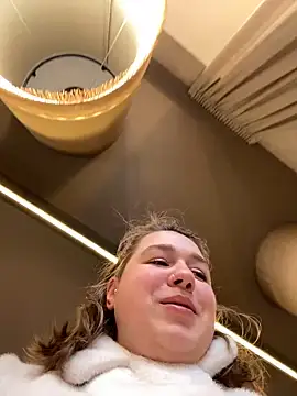 SuzieMurray online show from February 2025 08:16:01 AM