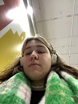 SuzieMurray online show from March 2025 08:19:02 AM