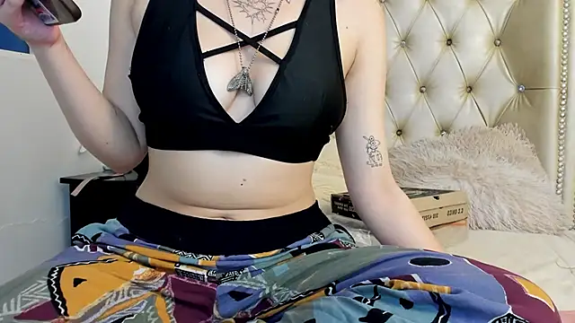 AlexaFoxy18 online show from December 2024 05:34:01 AM