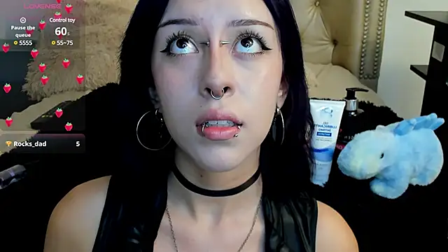 AlexaFoxy18 online show from December 2024 06:59:01 AM