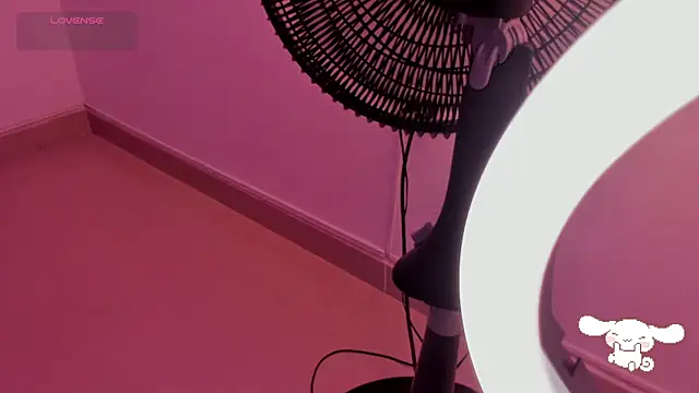 AlexaFoxy18 online show from March 2025 11:39:02 AM