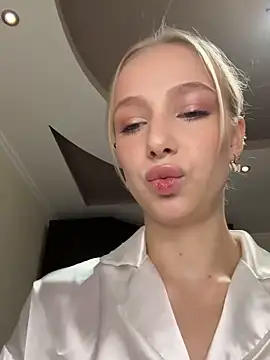 CaseyStar online show from December 2024 09:06:02 AM