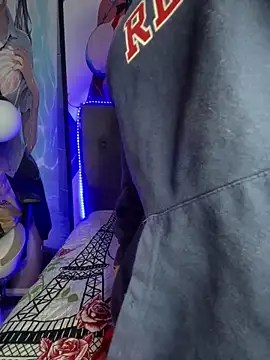 Im Little online show from January 2025 12:59:02 PM