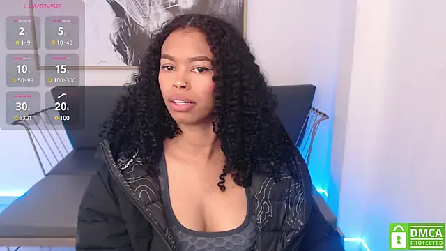 Snapshot of Shenna_brunette_ chatting on February 2025 01:14:02 PM Shenna brunette online show from February 2025 01:14:02 PM