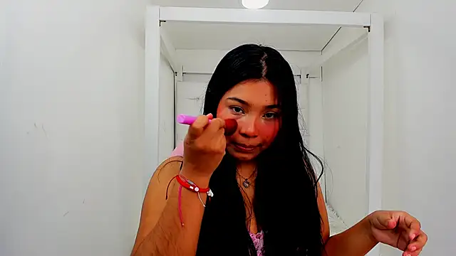 Snapshot of lauren_sofia19 chatting on February 2025 06:31:02 PM lauren sofia19 online show from February 2025 06:31:02 PM