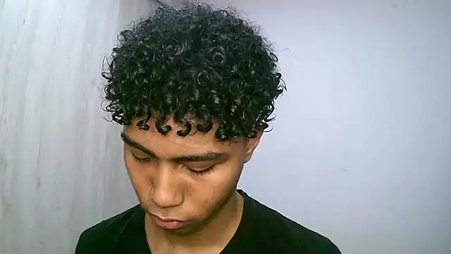 Snapshot of sexy_diamante_ chatting on November 2025 03:25:02 PM sexy diamante online show from November 2025 03:25:02 PM