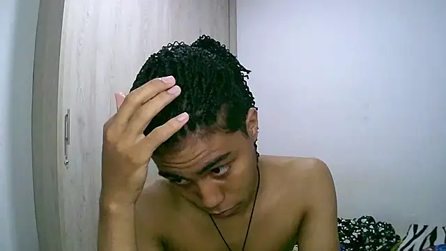 Snapshot of sexy_diamante_ chatting on November 2025 01:55:01 AM sexy diamante online show from November 2025 01:55:01 AM