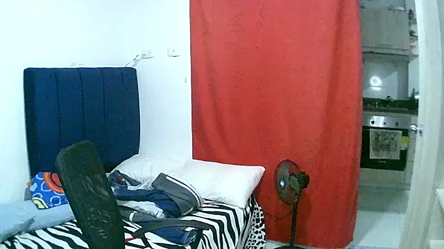 Snapshot of sexy_diamante_ chatting on January 2026 01:11:01 AM sexy diamante online show from January 2026 01:11:01 AM