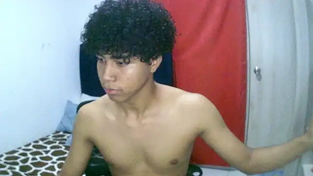 Snapshot of sexy_diamante_ chatting on January 2026 12:58:02 AM sexy diamante online show from January 2026 12:58:02 AM