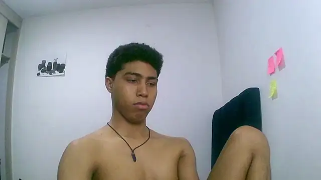 Snapshot of sexy_diamante_ chatting on March 2026 01:56:02 AM sexy diamante online show from March 2026 01:56:02 AM