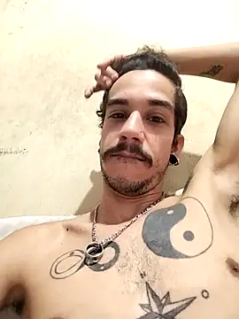gatobranco001 online show from March 2025 05:39:02 PM