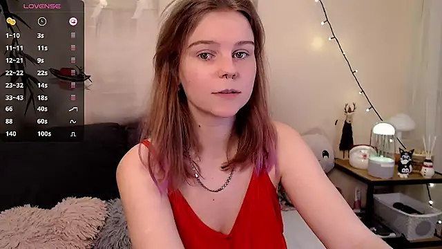 Moona xx online show from January 2025 10:04:02 PM