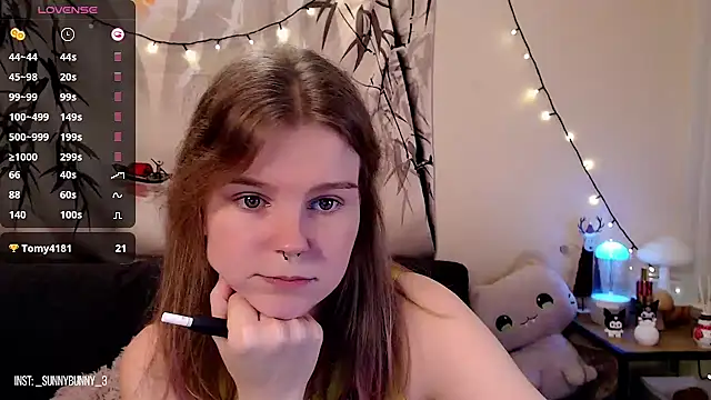 Moona xx online show from January 2025 10:02:01 PM