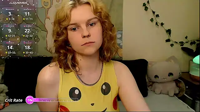 Snapshot of Moona_xx chatting on April 2026 10:36:02 PM Moona xx online show from April 2026 10:36:02 PM