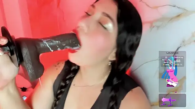 hade cute online show from May 2026 06:27:02 PM