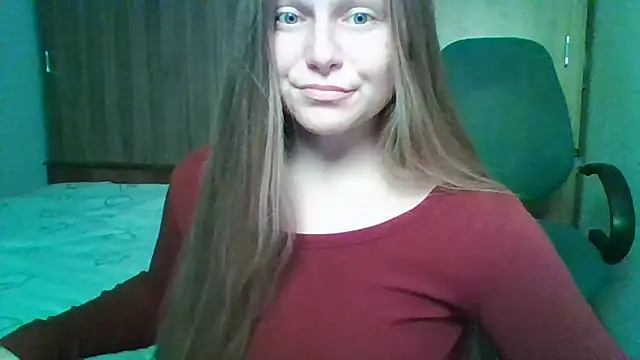 Evasapples online show from October 2025 03:57:02 PM