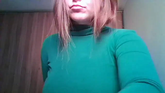 Evasapples online show from May 2026 08:15:01 PM