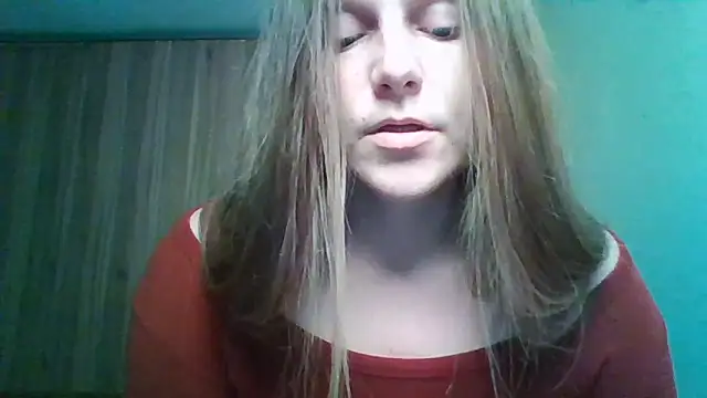 Evasapples online show from June 2026 10:14:02 PM