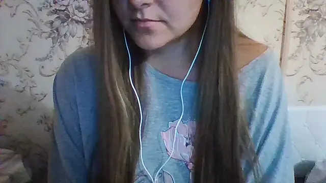 Evasapples online show from July 2026 07:31:02 PM