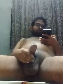 akash125800 online show from September 2025 08:20:01 PM