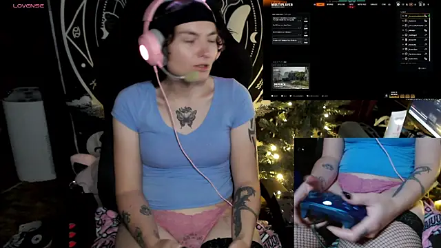 BrandiWRLD 999 online show from December 2024 05:42:01 PM