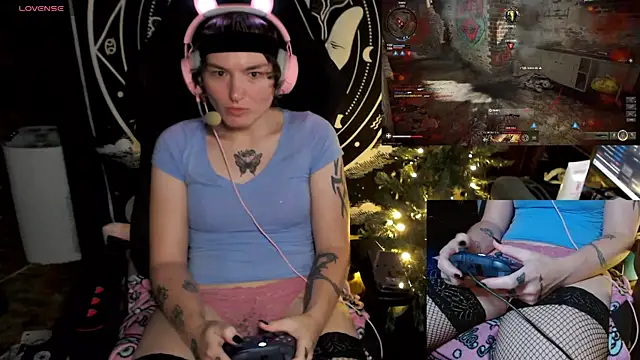 BrandiWRLD 999 online show from December 2024 08:47:02 PM