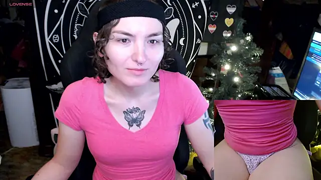 BrandiWRLD 999 online show from December 2024 07:03:02 PM