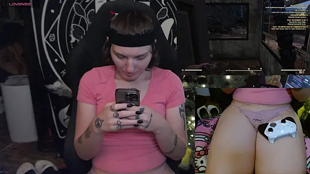 BrandiWRLD 999 online show from January 2025 11:33:01 PM