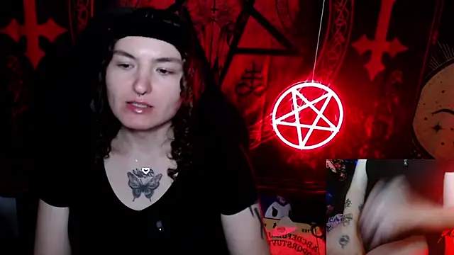 BrandiWRLD 999 online show from October 2025 07:34:01 PM