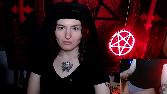 BrandiWRLD 999 online show from October 2025 06:30:02 PM