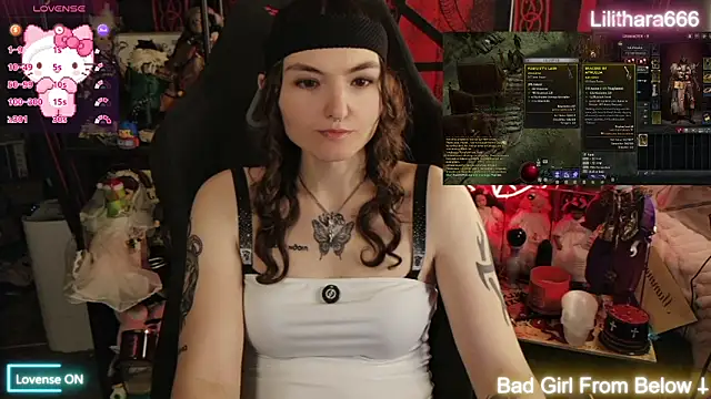 BrandiWRLD 999 online show from April 2026 04:33:02 PM