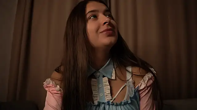 elisa moon online show from November 2025 09:42:02 AM