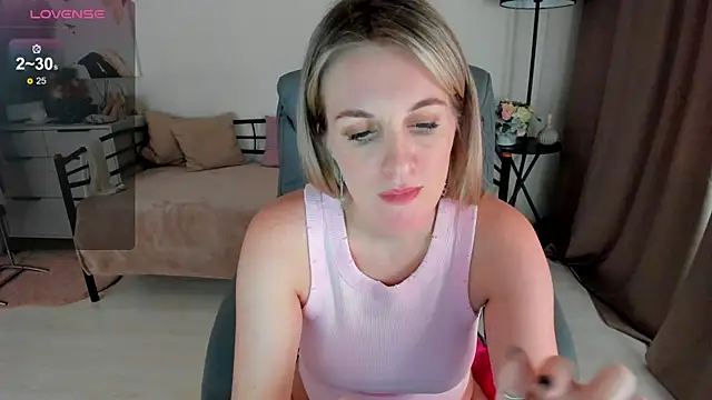 Snapshot of I_D_A chatting on January 2025 07:22:01 AM I D A online show from January 2025 07:22:01 AM