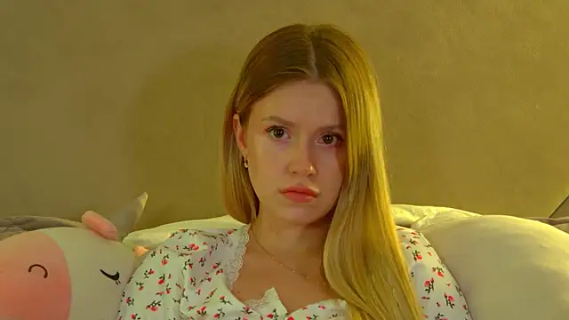Snapshot of MilanaBalmain chatting on July 2026 10:21:02 AM MilanaBalmain online show from July 2026 10:21:02 AM