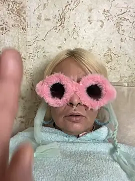 Snapshot of Gardener_of_Illusions chatting on January 2025 12:39:02 AM Gardener of Illusions online show from January 2025 12:39:02 AM