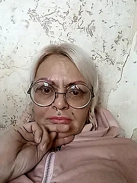 Snapshot of Gardener_of_Illusions chatting on October 2025 04:50:01 PM Gardener of Illusions online show from October 2025 04:50:01 PM