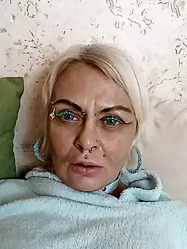 Gardener of Illusions online show from December 2025 01:00:01 AM