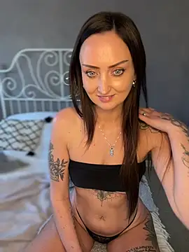 Vixen Paris online show from March 2025 01:53:01 PM