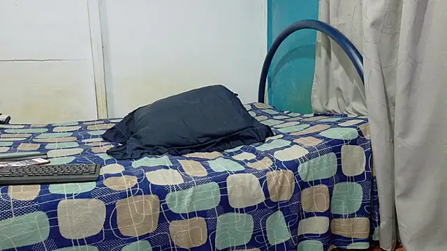 Snapshot of zackmontieel chatting on December 2025 09:38:01 AM zackmontieel online show from December 2025 09:38:01 AM