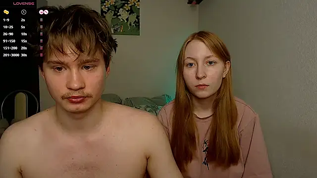 Snapshot of AliceStoneJhonyStone chatting on March 2025 02:45:01 PM AliceStoneJhonyStone online show from March 2025 02:45:01 PM