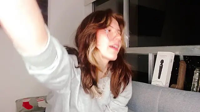 cherrybom969 online show from December 2024 02:40:01 AM