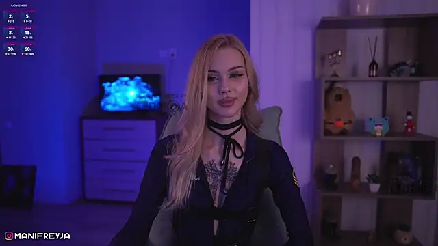 ManiFreyja online show from December 2024 03:05:02 AM
