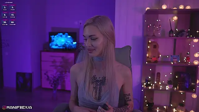 ManiFreyja online show from January 2025 01:00:01 AM