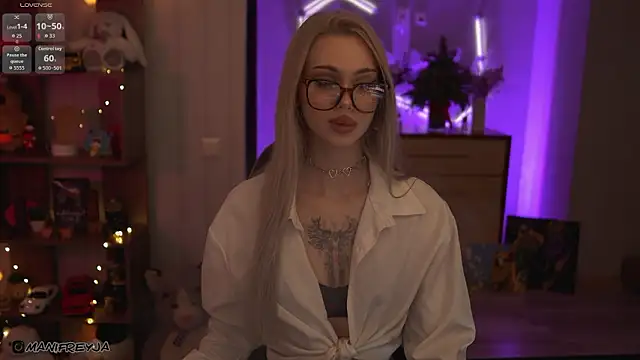 ManiFreyja online show from February 2026 11:32:02 PM