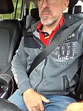 Snapshot of Crosss-23cm chatting on October 2025 06:56:01 AM Crosss-23cm online show from October 2025 06:56:01 AM